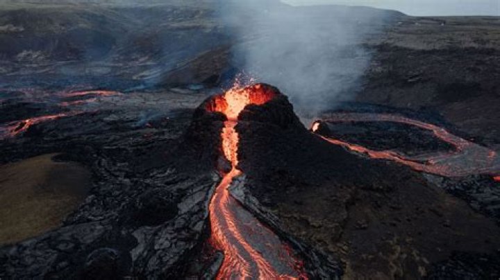 Is the Icelandic volcano still erupting?