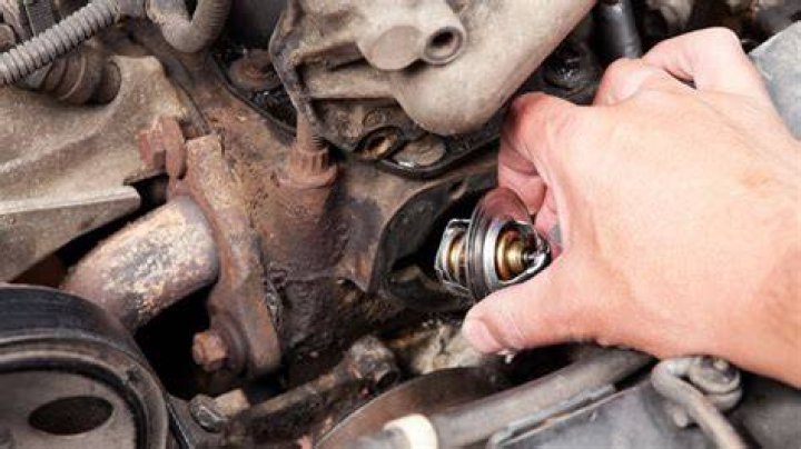 Should you replace thermostat when replacing water pump?